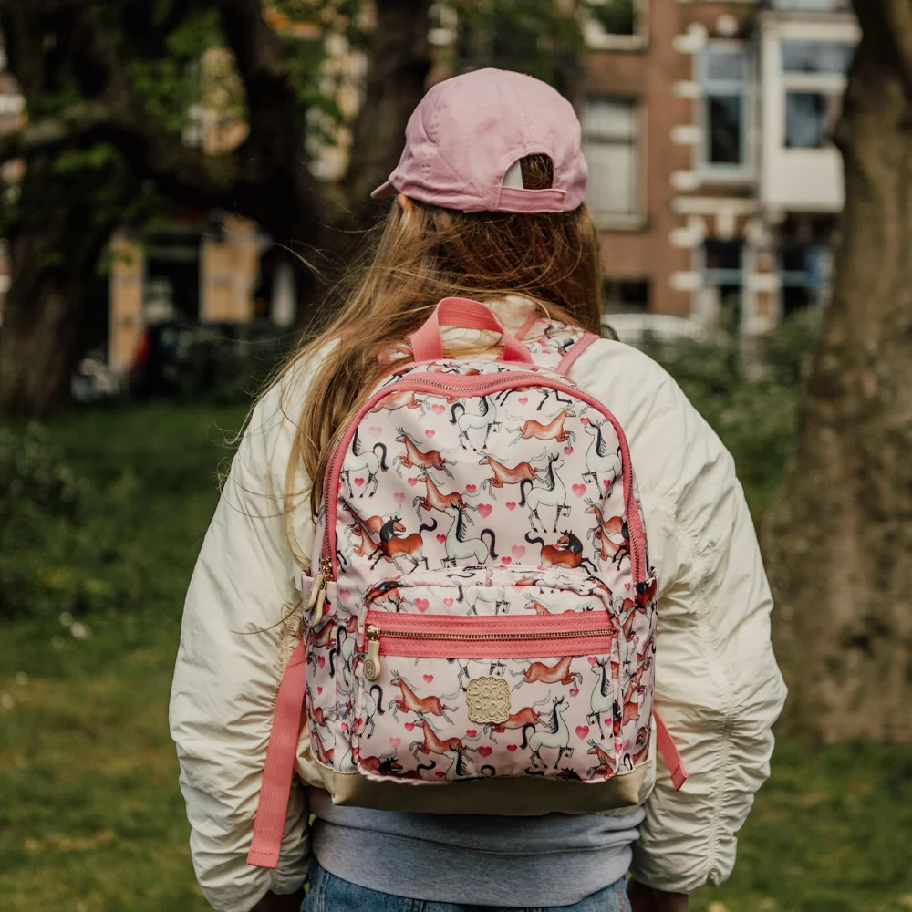 Pick & Pack Magic Horses kinderrugzak M pink bij Duifhuizen