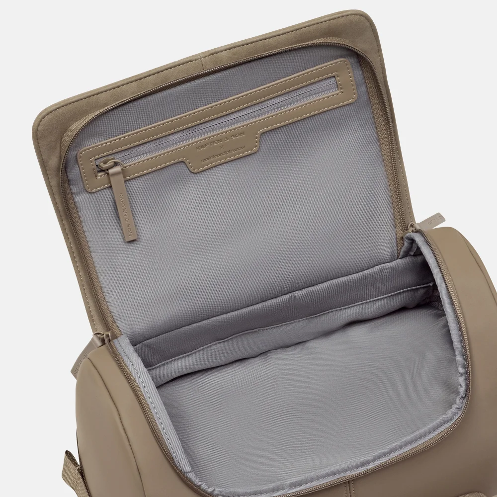 Kapten & Son Bali Pro laptoprugzak 16 inch walnut bij Duifhuizen