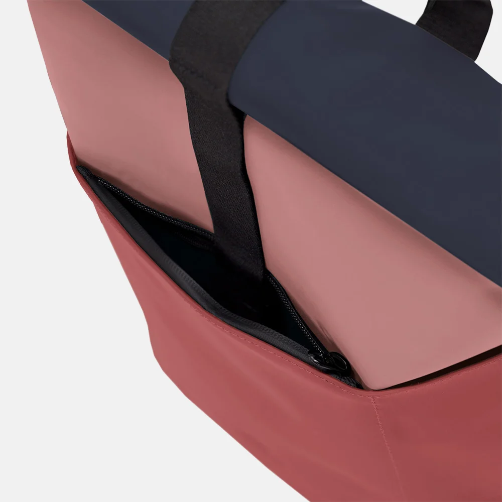 Ucon Acrobatics Hajo Lotus rugzak 15.4 inch dark rose - hibiscus bij Duifhuizen