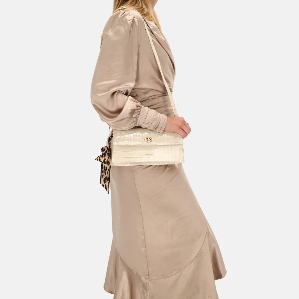 Charm London Knightsbridge schoudertas croco lak beige bij Duifhuizen