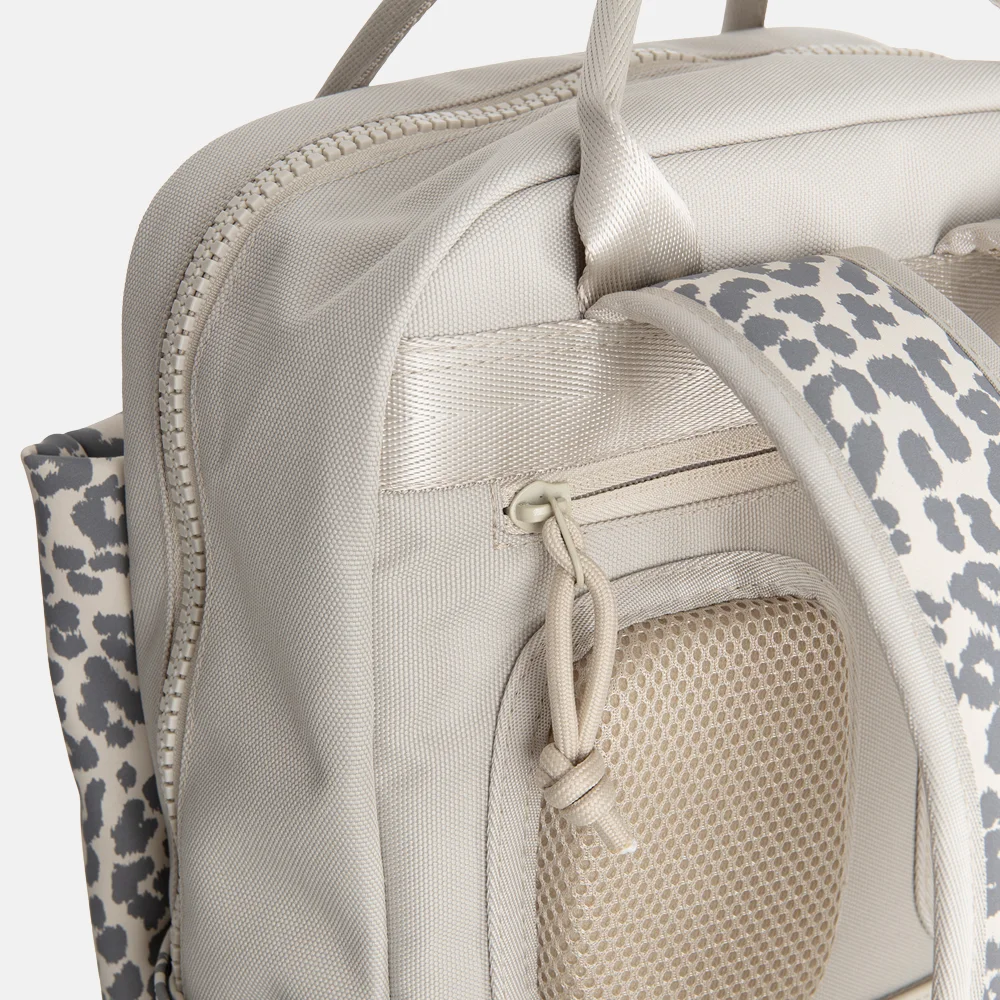 New Rebels Urban Miami laptoprugzak 13 inch beige leopard bij Duifhuizen