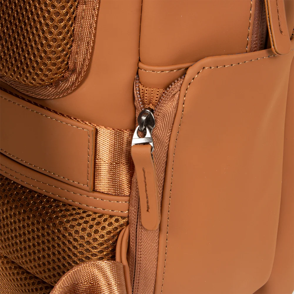 New Rebels Harper rugzak 13.3 inch cognac bij Duifhuizen