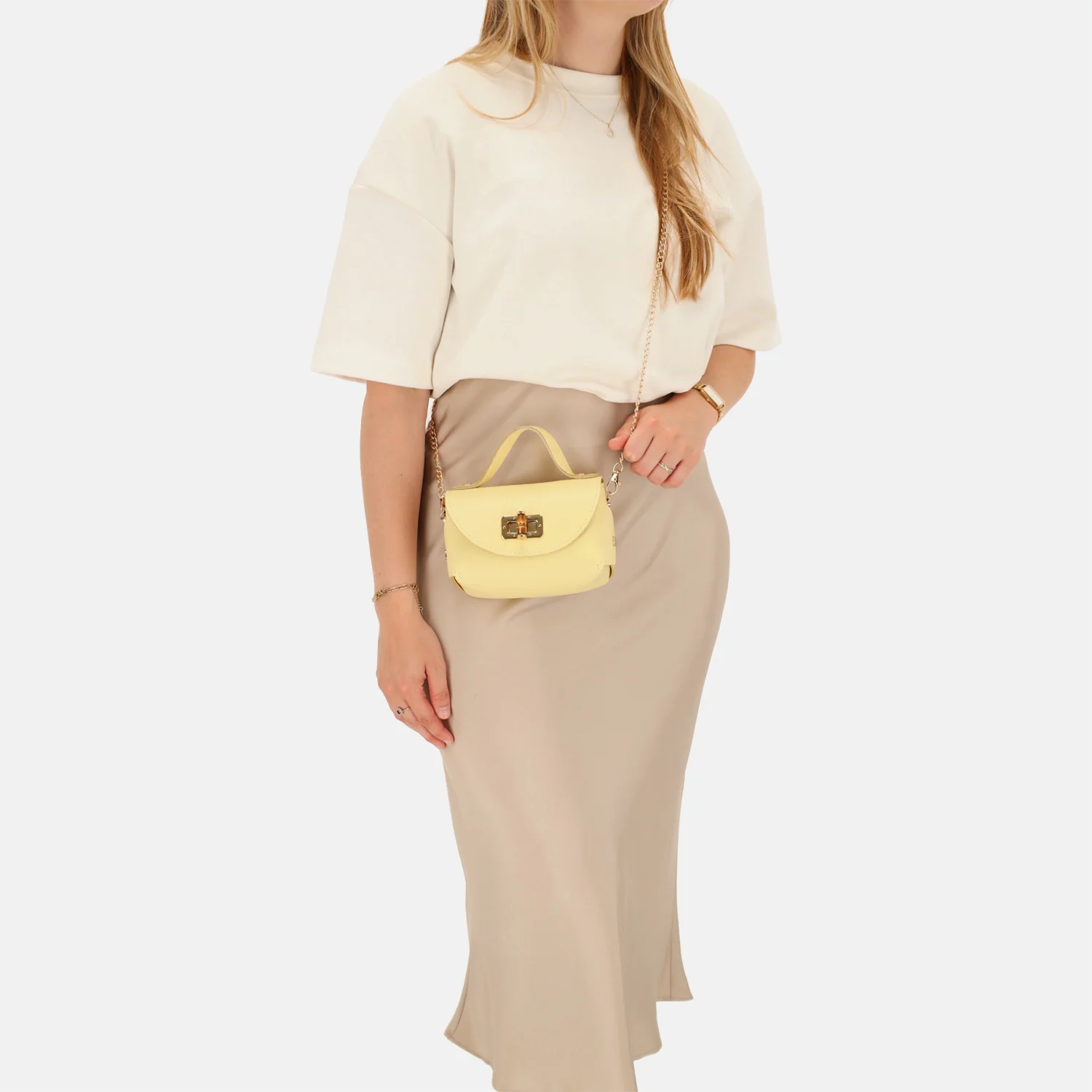 Charm London Bamboo handtas zachtgeel bij Duifhuizen