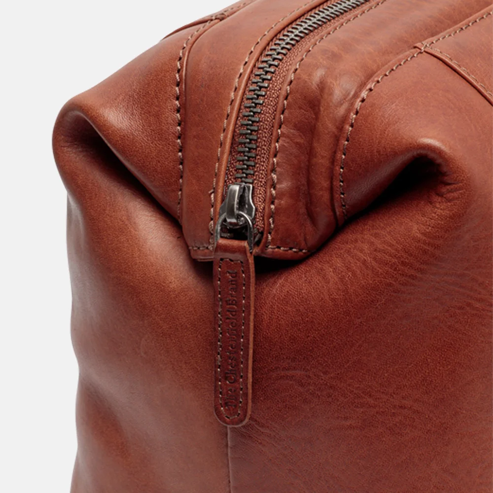 Chesterfield Biassa toilettas L cognac bij Duifhuizen