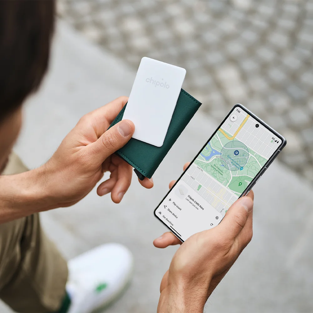 Chipolo CARD Spot - Works with the Google Find My Network bij Duifhuizen