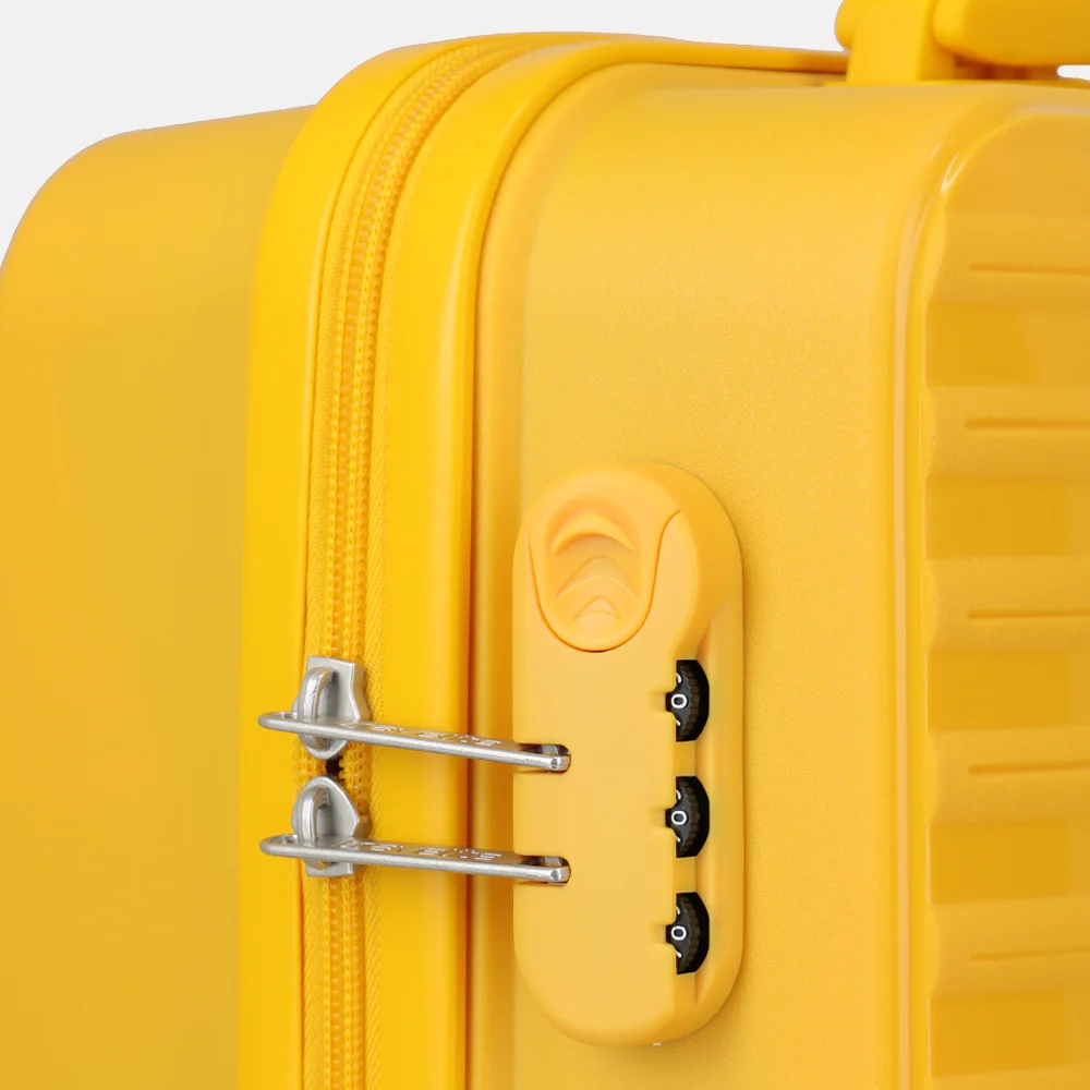 Travelite Pacific spinner 55cm yellow bij Duifhuizen