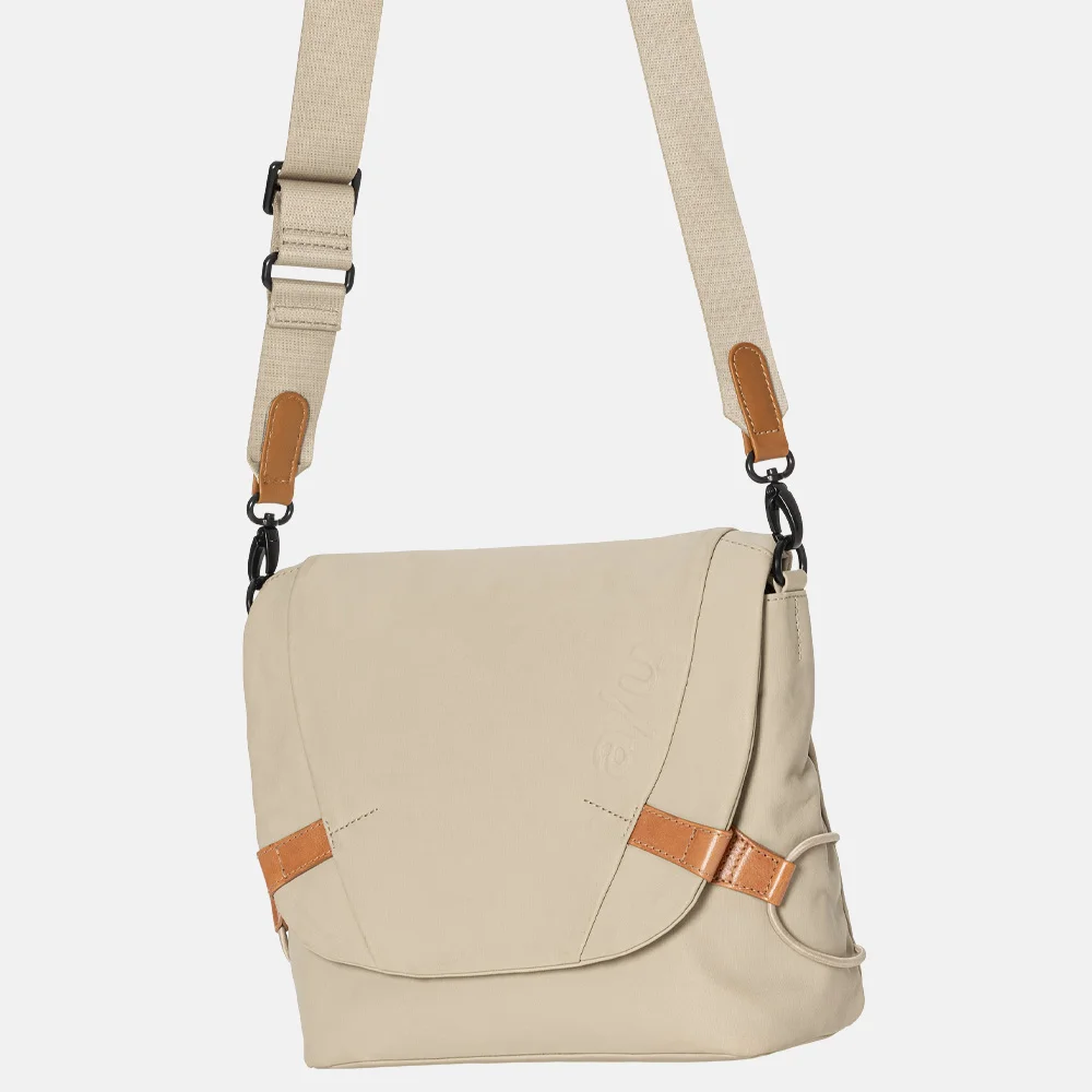 Aunts and Uncles Japan Sendai schoudertas nomad bij Duifhuizen