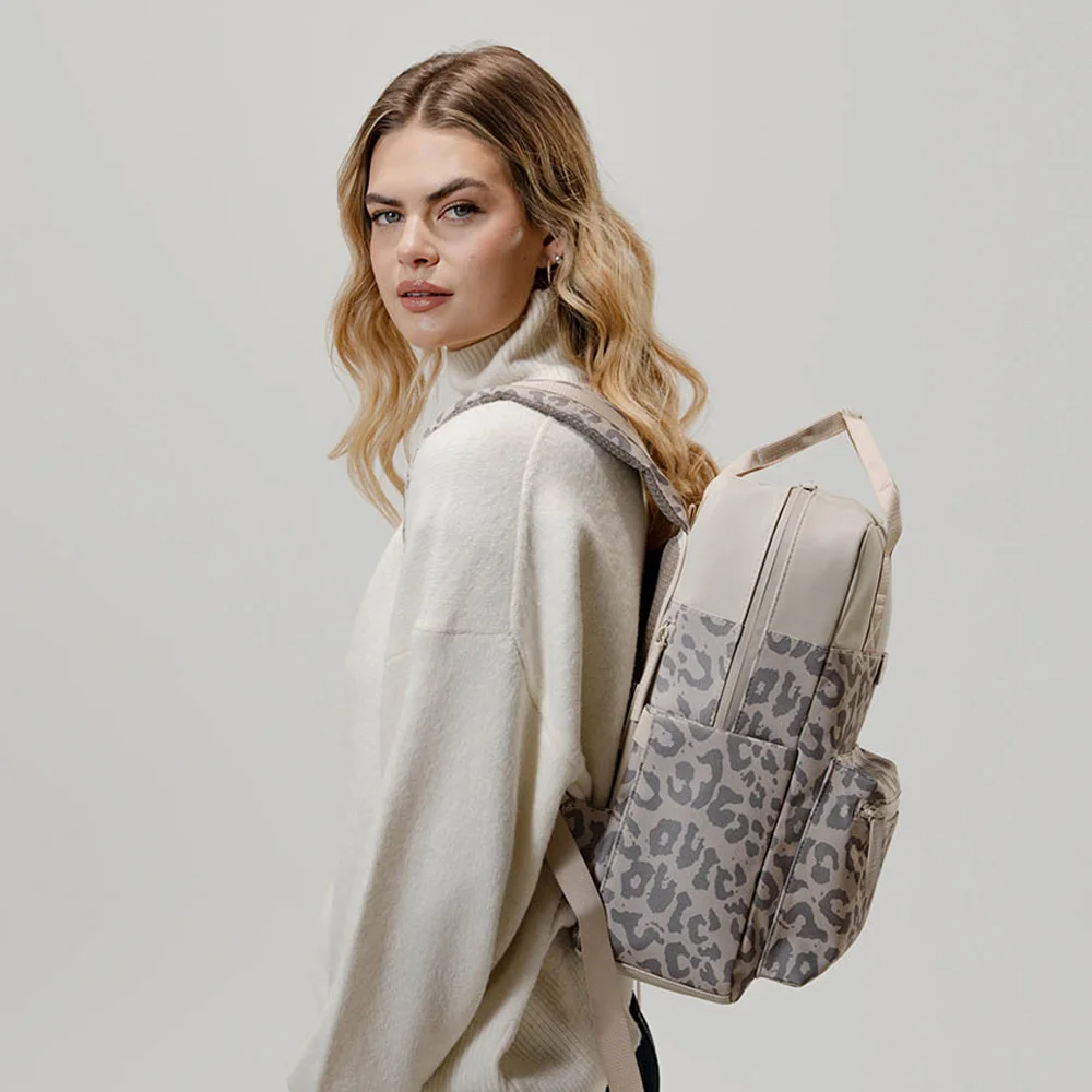 Kapten & Son Bergen Pro LEO laptoprugzak 15 inch leopard bij Duifhuizen