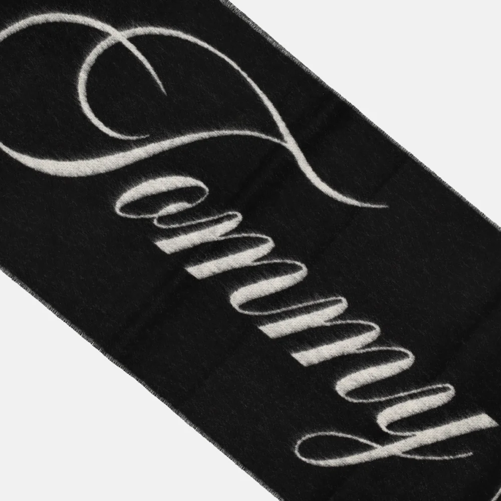 Tommy Hilfiger Script logo sjaal black bij Duifhuizen