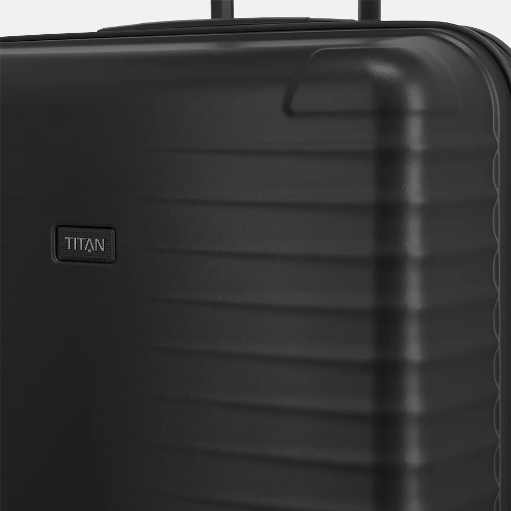 Titan Upgrade reiskoffer nightshade 75 cm black bij Duifhuizen