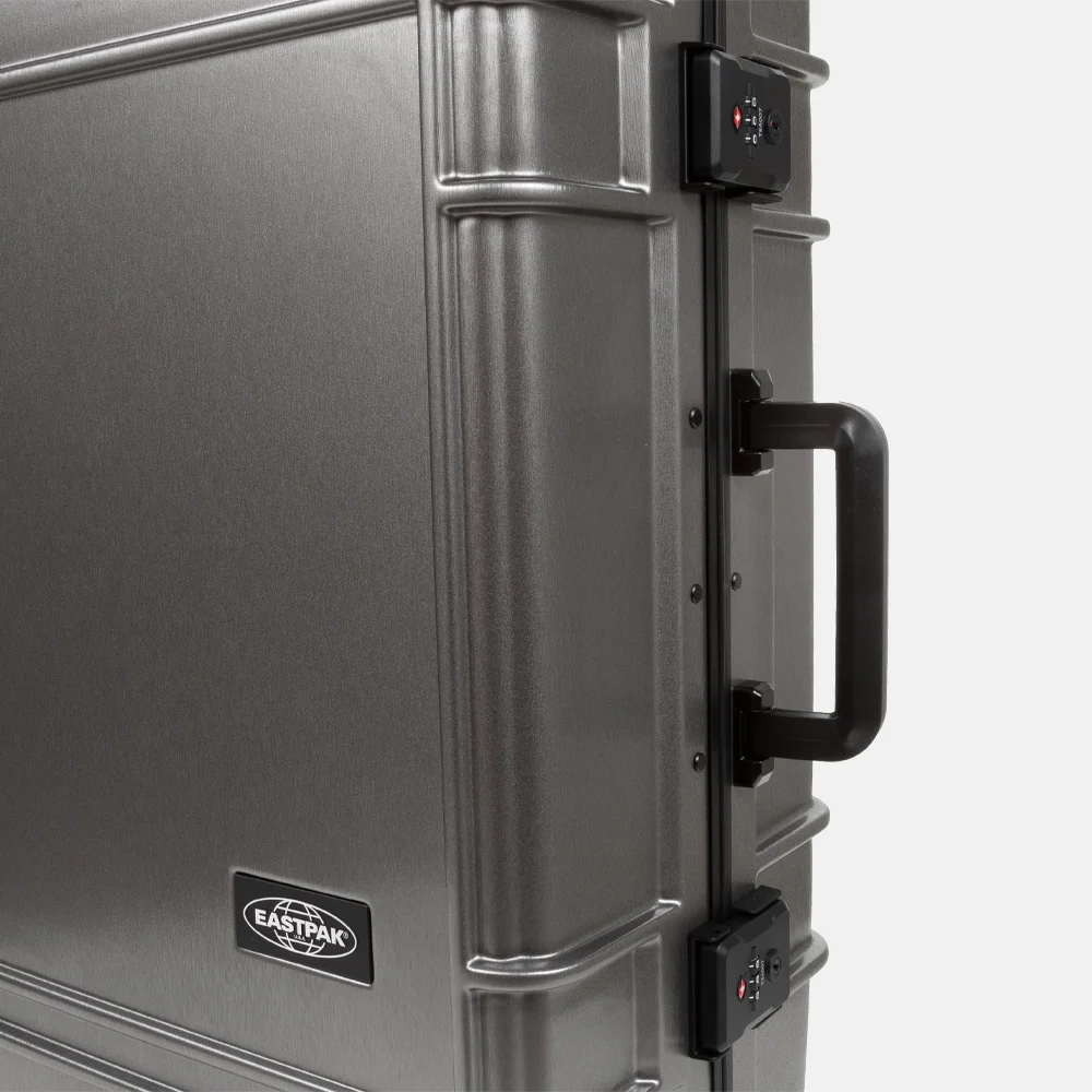 Eastpak Resit'R reiskoffer 68 cm brushed metal bij Duifhuizen