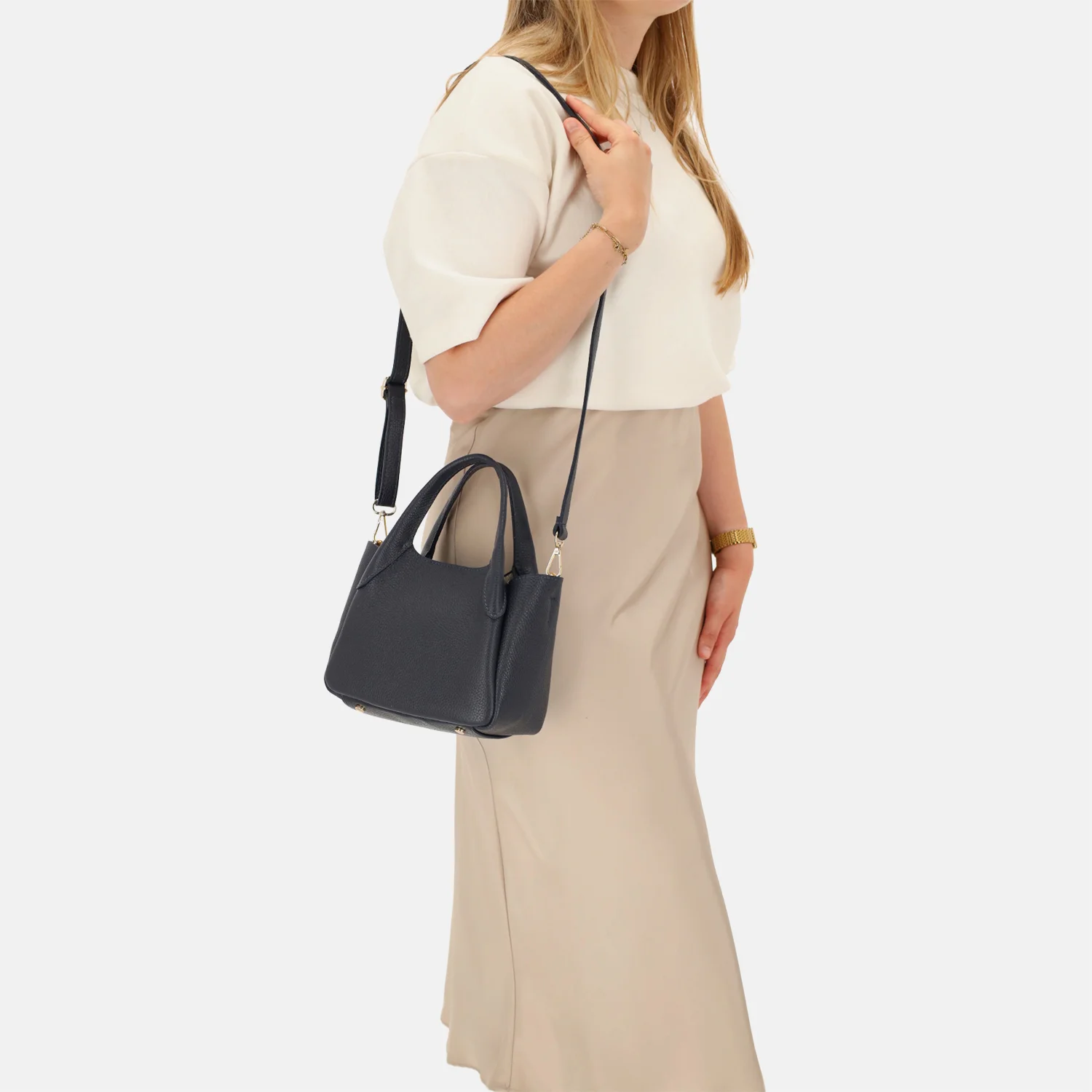 Charm London handtas donkerblauw bij Duifhuizen