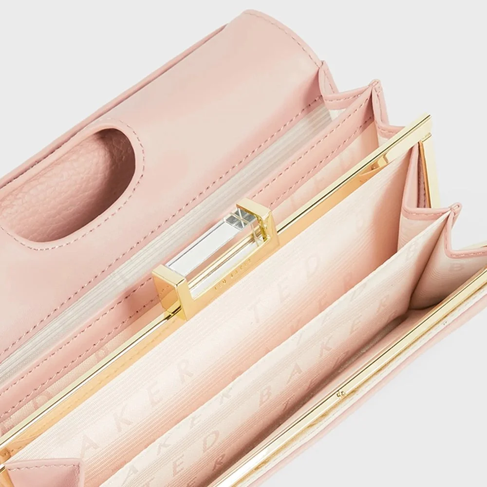 Ted Baker Bita portemonnee pale pink bij Duifhuizen