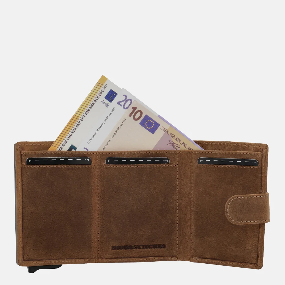 Hide & Stitches pasjeshouder bruin bij Duifhuizen