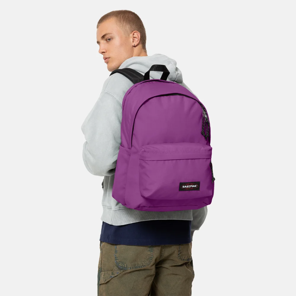 Eastpak Day office laptoprugzak fig purple bij Duifhuizen