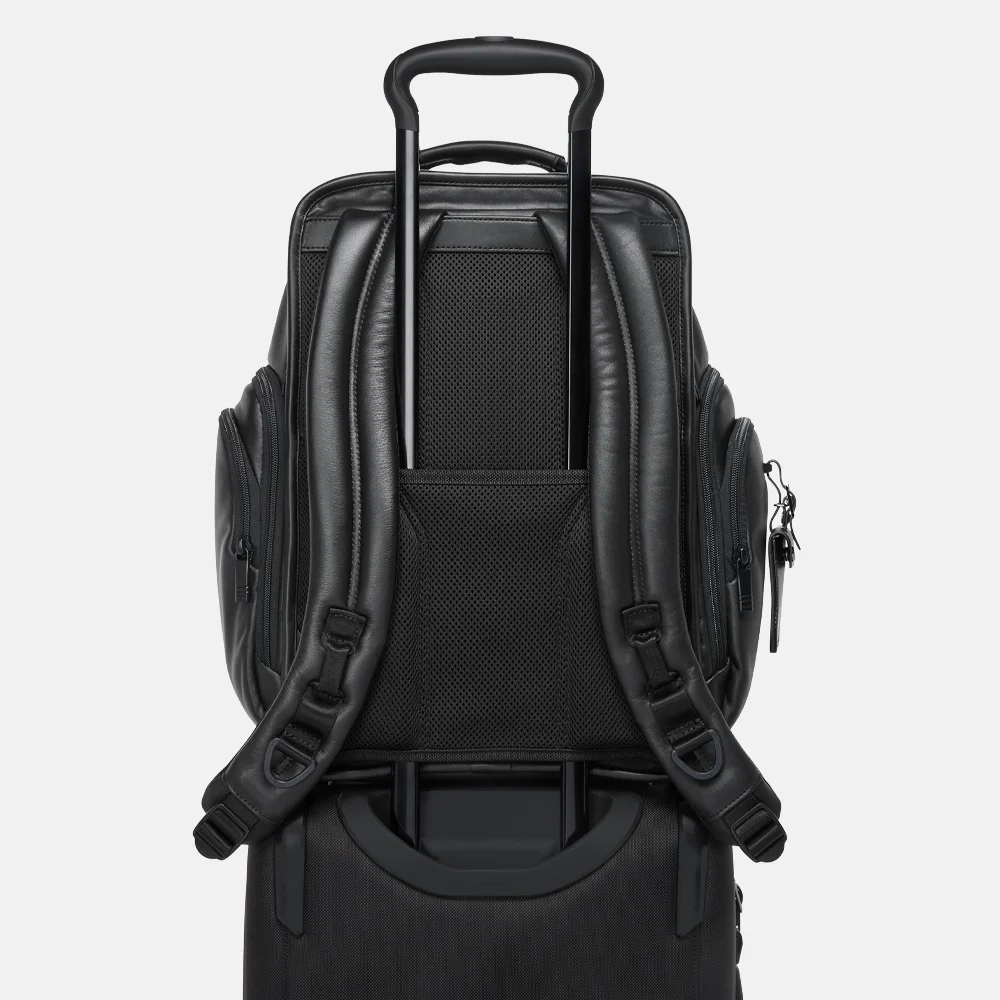 Tumi Brief Pack lederen laptoprugzak 15 inch black bij Duifhuizen