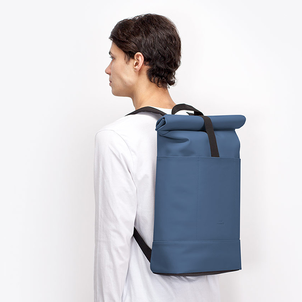 Ucon Acrobatics Hajo Lotus rugzak 15.4 inch steel blue bij Duifhuizen