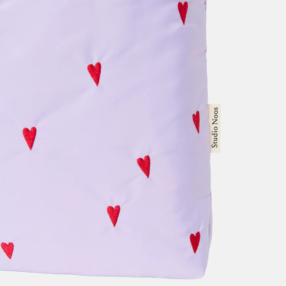 Studio Noos Puffy Mom bag shopper purple hearts bij Duifhuizen