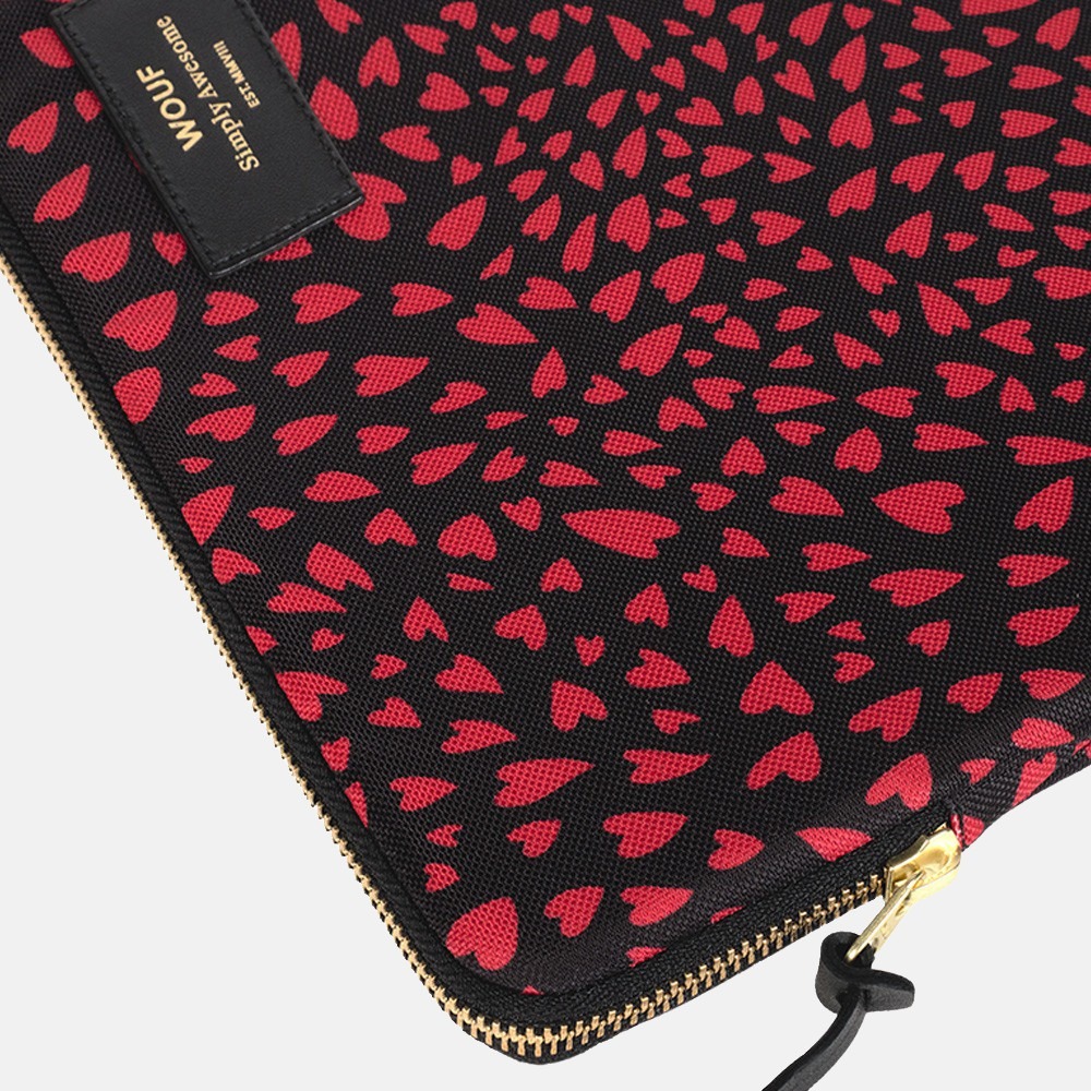 WOUF laptophoes 15 inch Hearts bij Duifhuizen