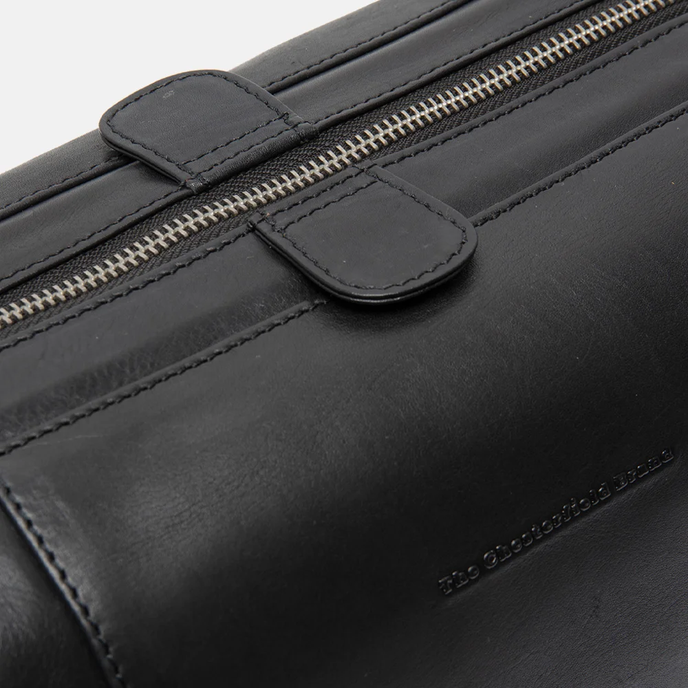 Chesterfield Biassa toilettas L black bij Duifhuizen