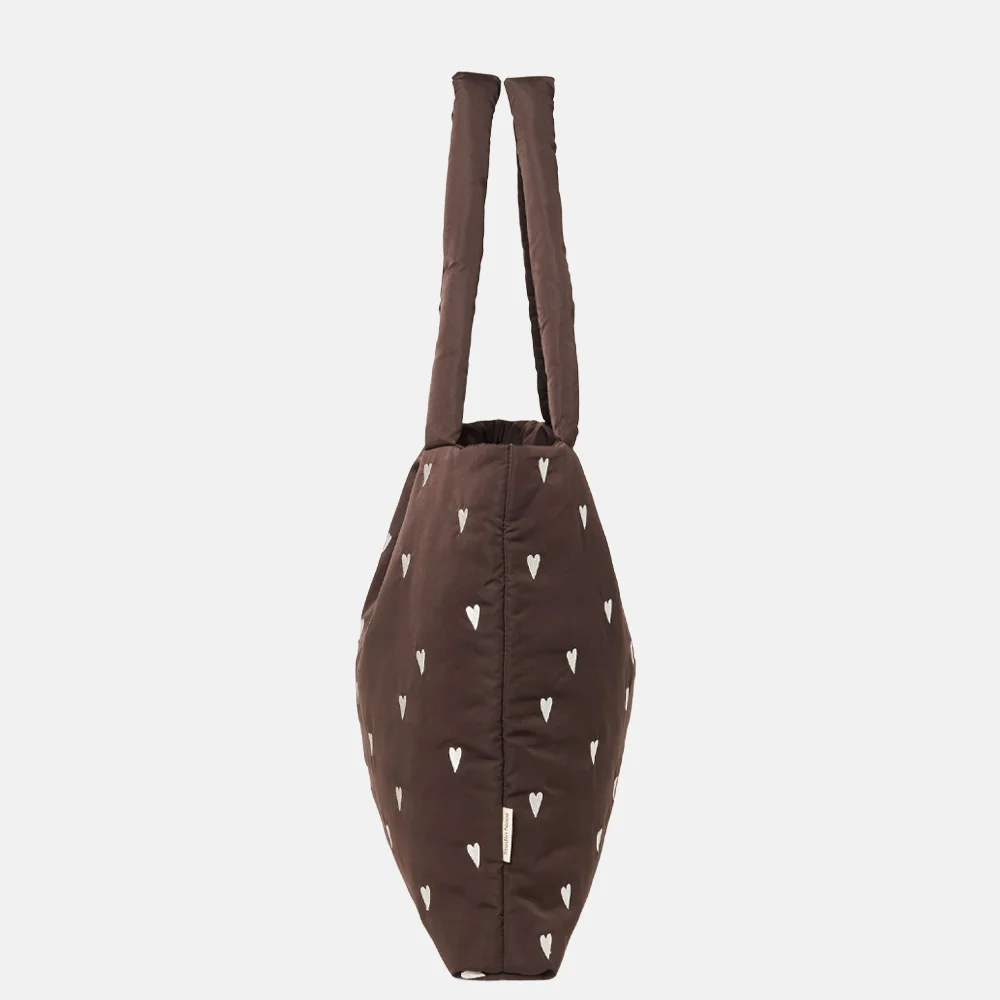 Studio Noos Puffy Mom bag shopper brown hearts bij Duifhuizen