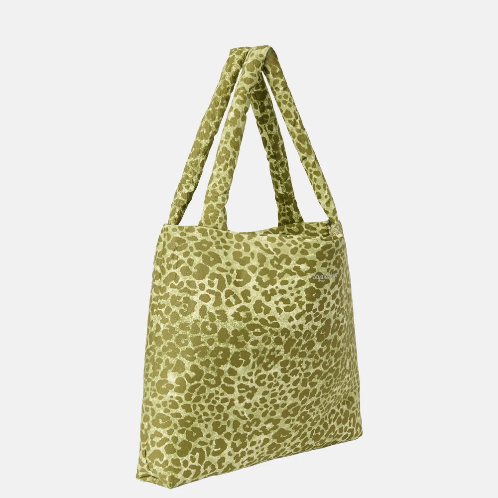 Studio Noos Cotton twill mom bag shopper green leopard bij Duifhuizen