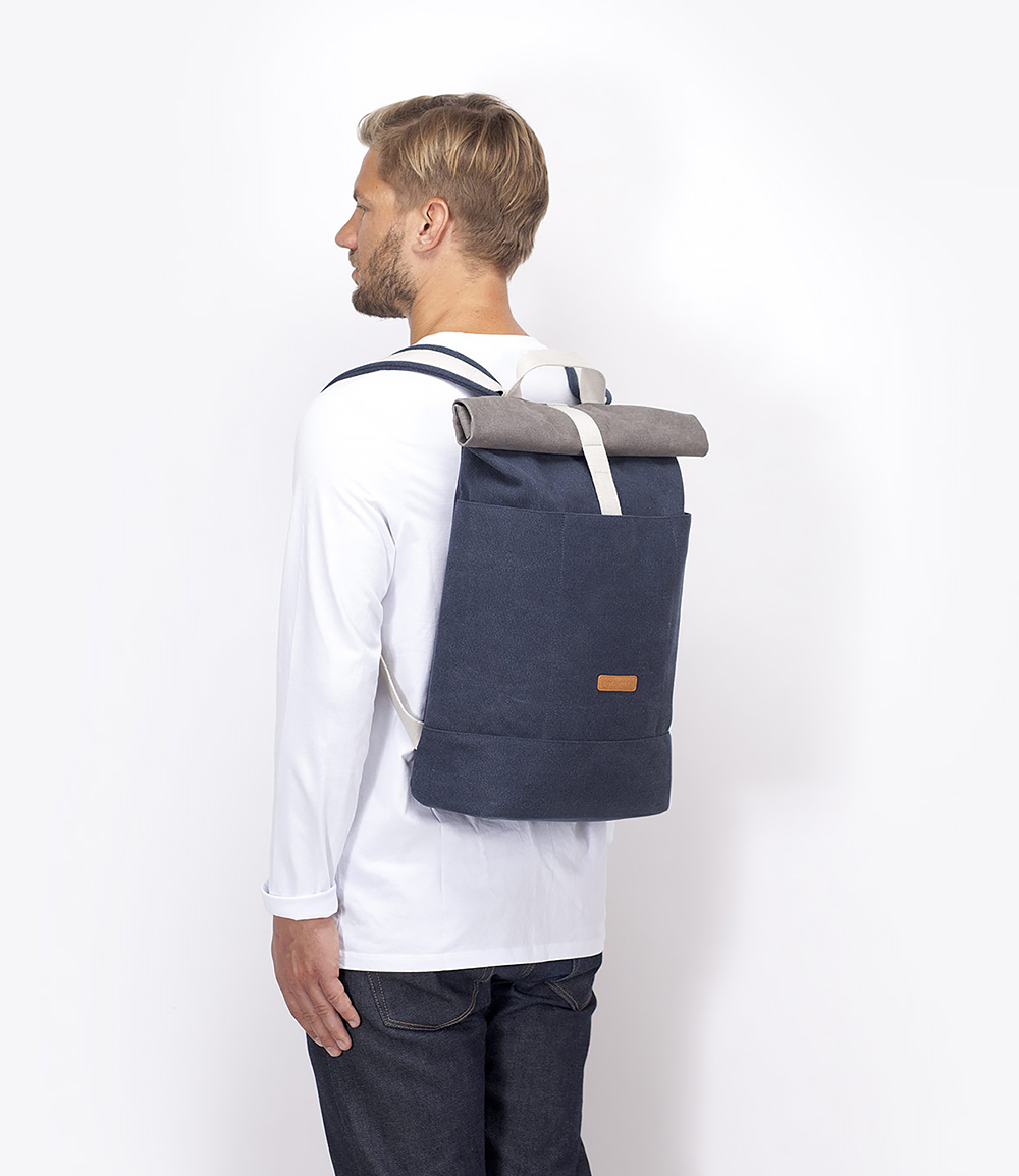 Ucon Acrobatics Hajo Original rugzak 15.4 inch dark navy bij Duifhuizen