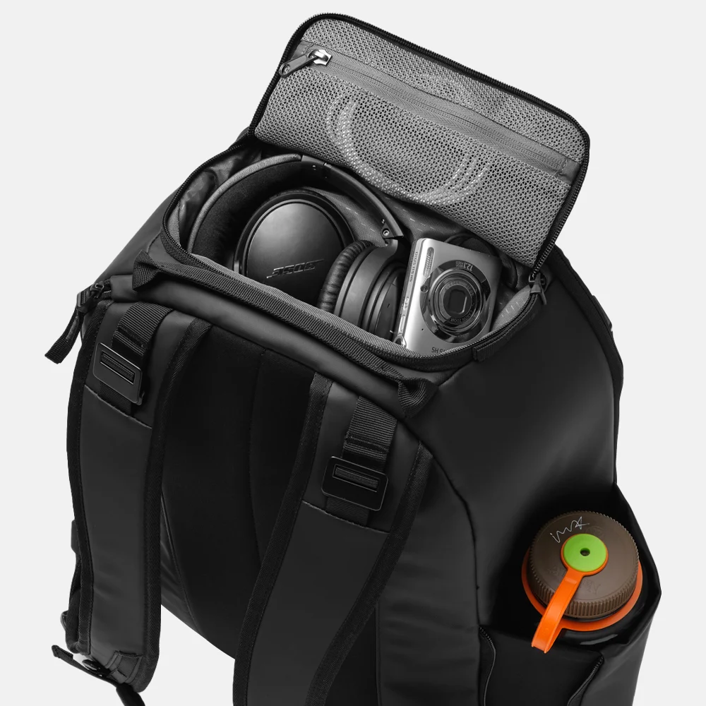 Db Journey Ramverk laptoprugzak 15.6 inch 21L black out bij Duifhuizen