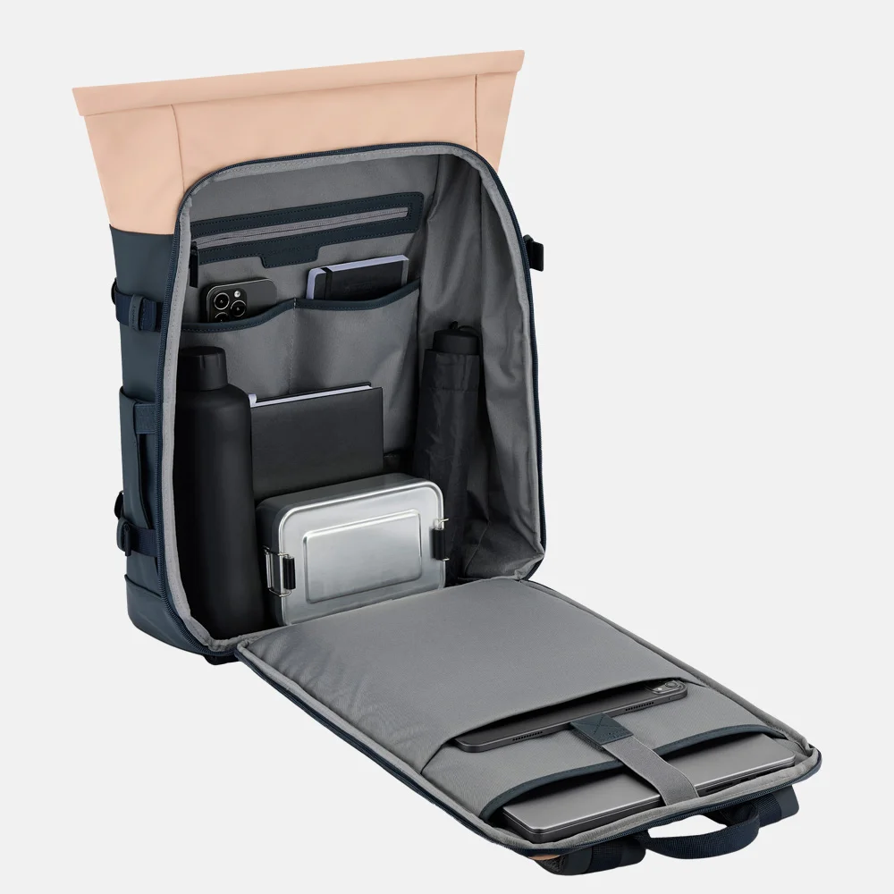Kapten & Son Helsinki pro rugzak 15 inch navy blush bij Duifhuizen