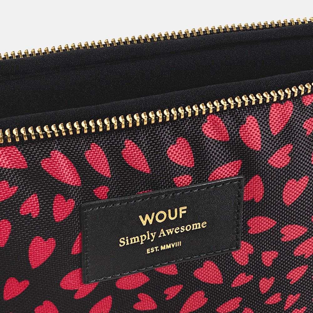 WOUF laptophoes 15 inch Hearts bij Duifhuizen