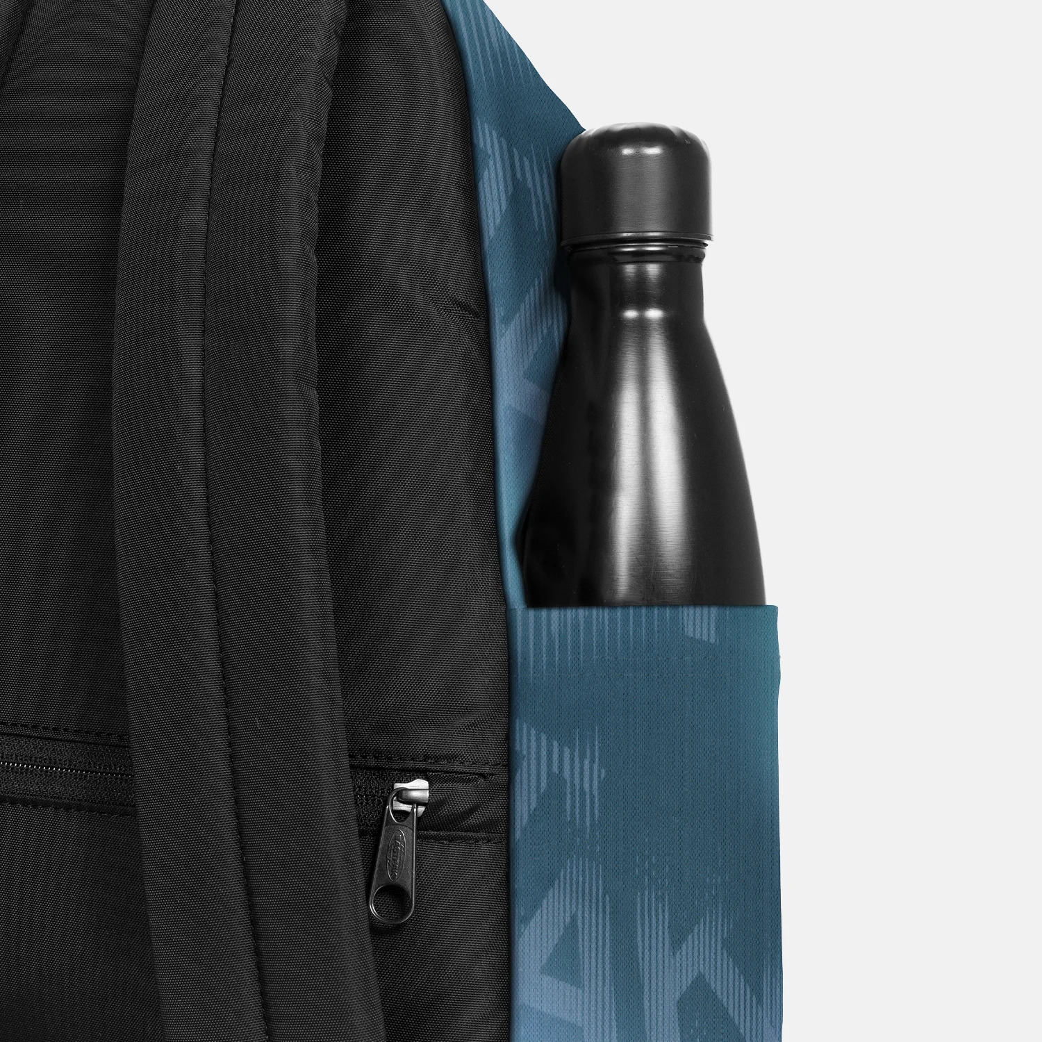 Eastpak Day pak´r rugzak letter dye blue bij Duifhuizen