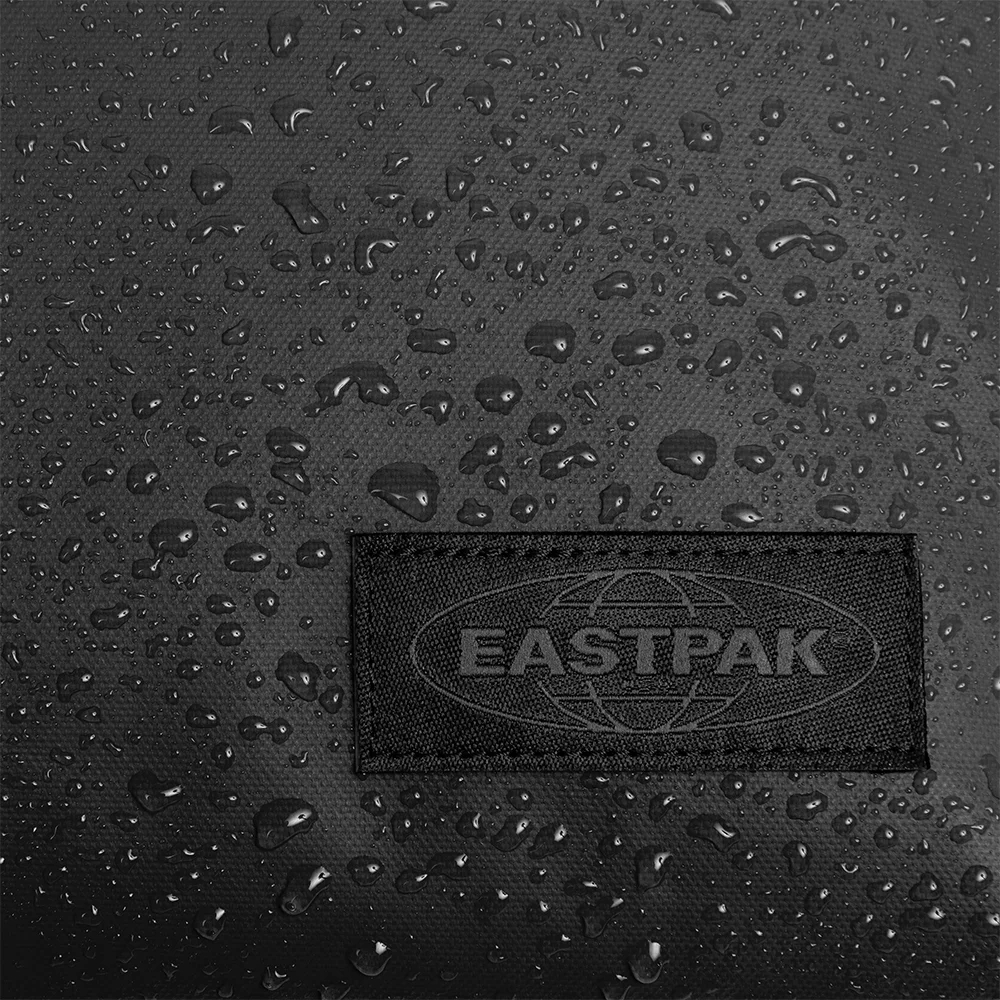 Eastpak Tarp weekendtas M tarp black2 bij Duifhuizen