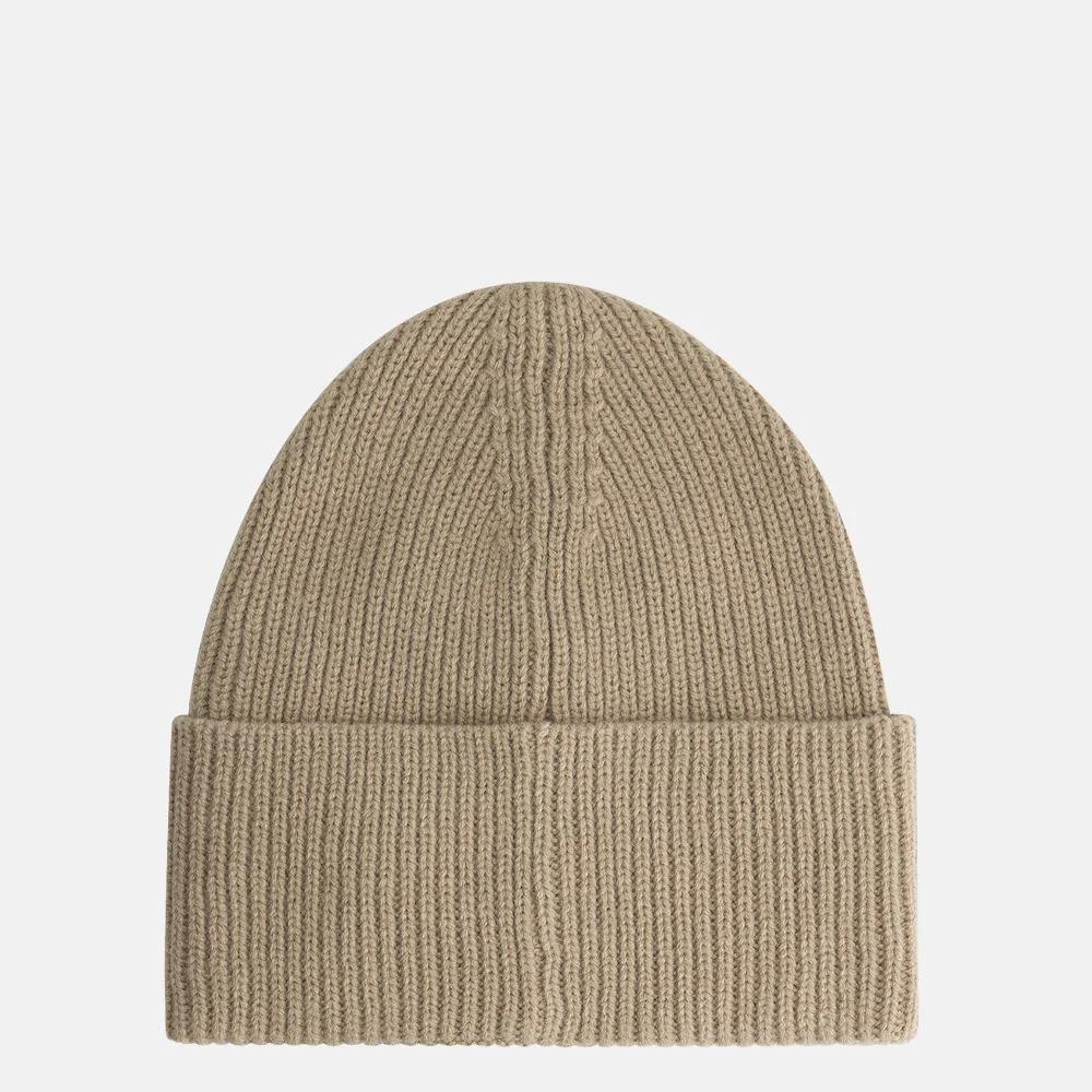 Nikkie Round Patch beanie dark humus bij Duifhuizen