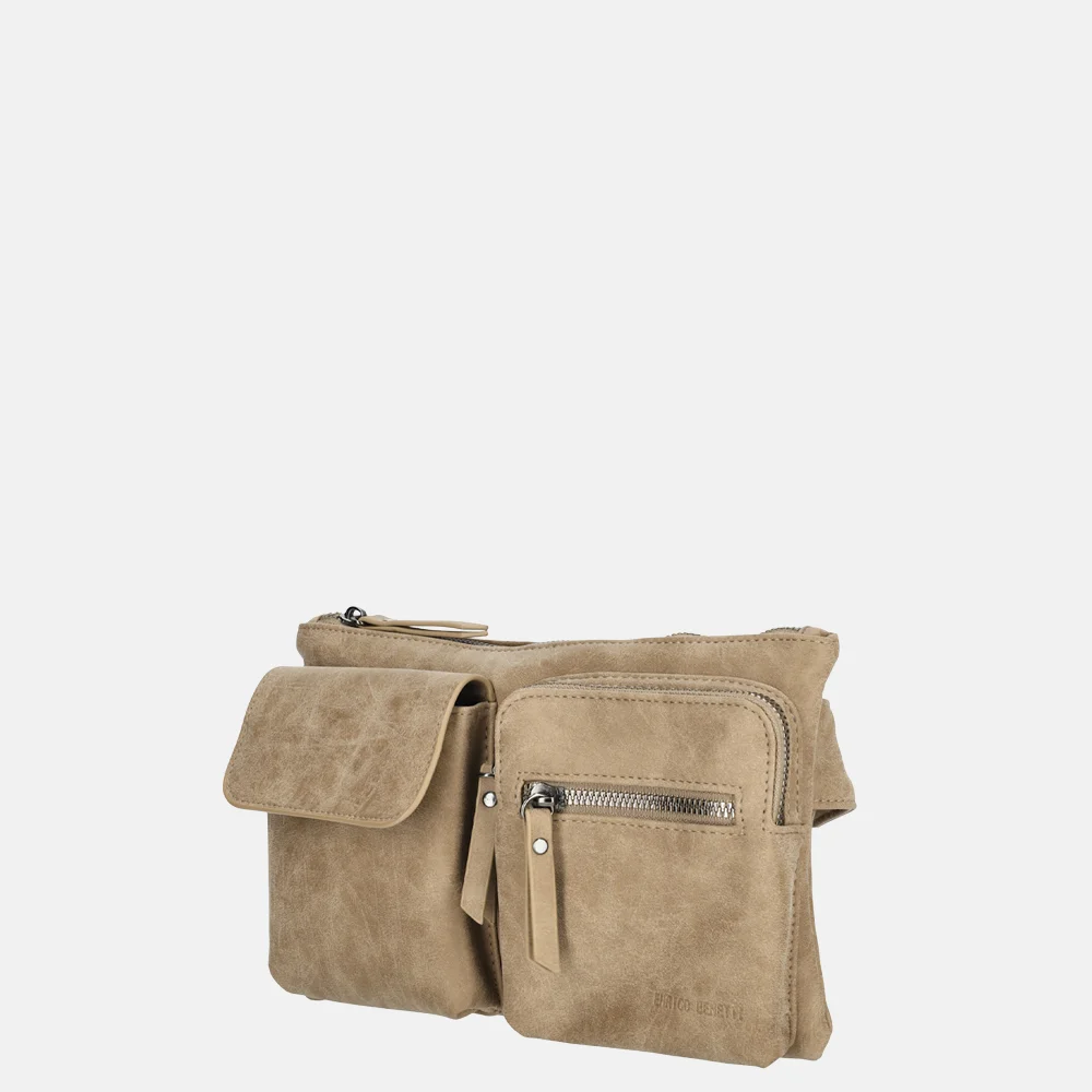 Enrico Benetti Zoë heuptas middentaupe bij Duifhuizen