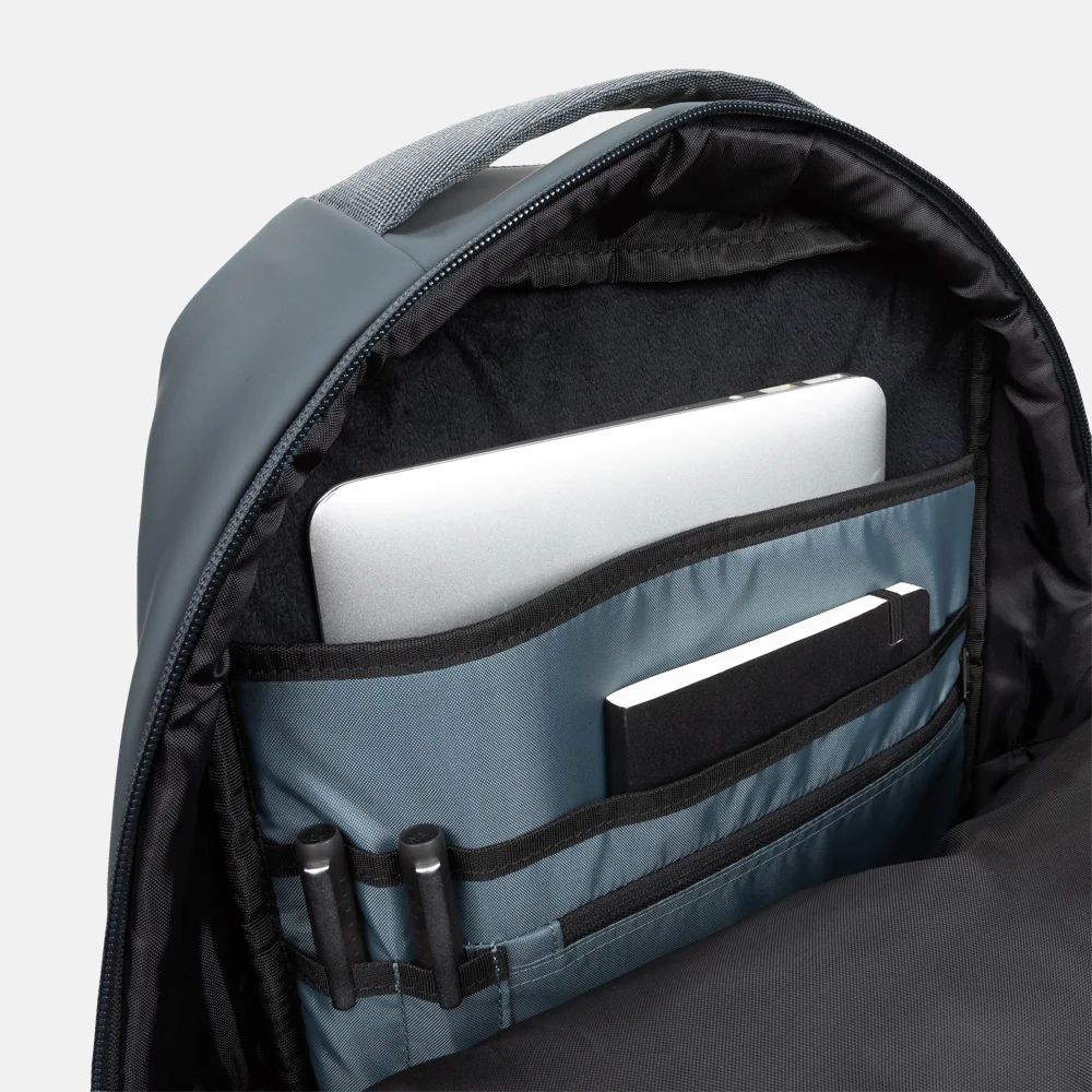 Eastpak Tecum F laptoprugzak 16 inch matte storm bij Duifhuizen