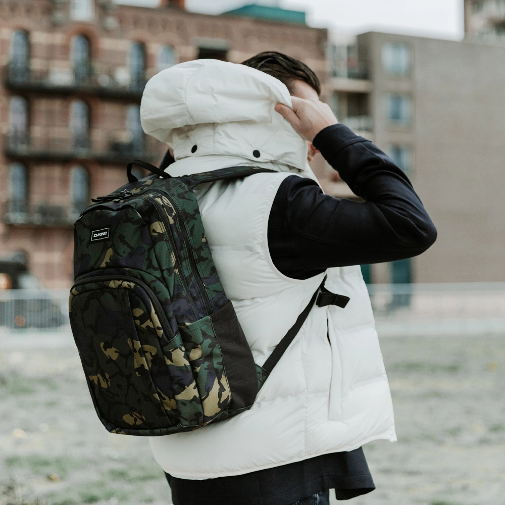 Dakine 365 pack DLX rugzak 15 inch cascade camo bij Duifhuizen