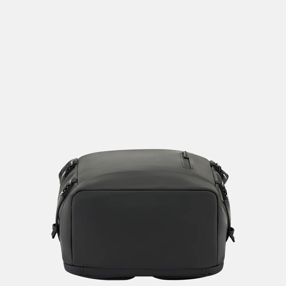 Kapten & Son Helsinki pro rugzak 15 inch all black bij Duifhuizen