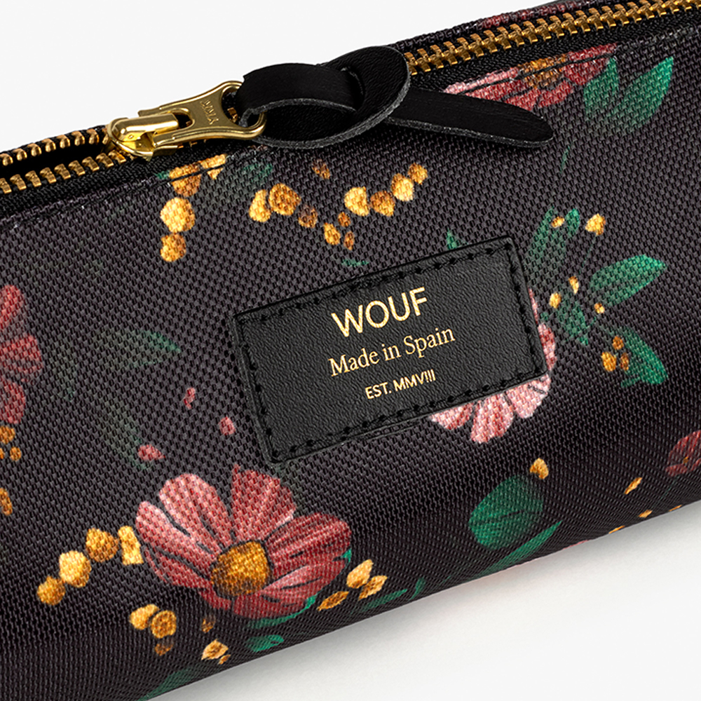 WOUF etui Black Flowers bij Duifhuizen