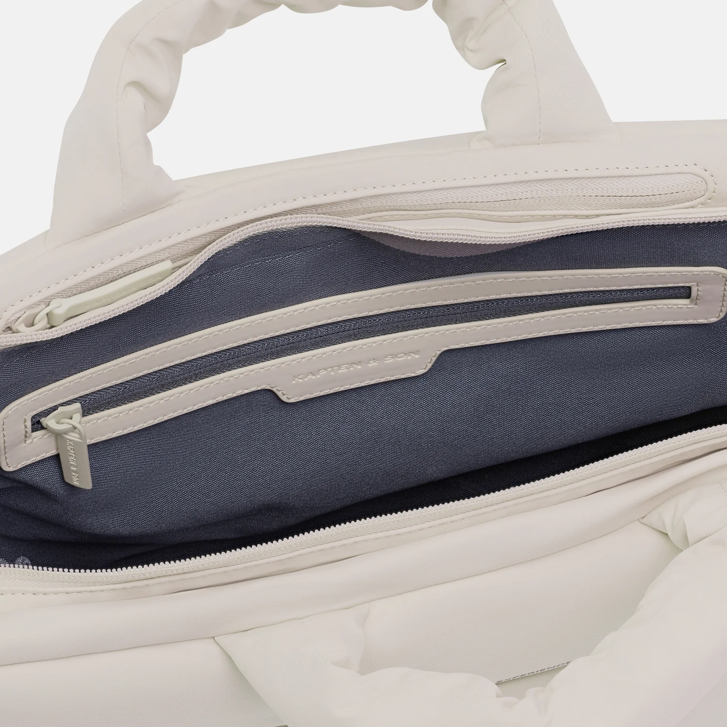 Kapten & Son Skara Cloud Pro shopper 16 inch sandstone bij Duifhuizen