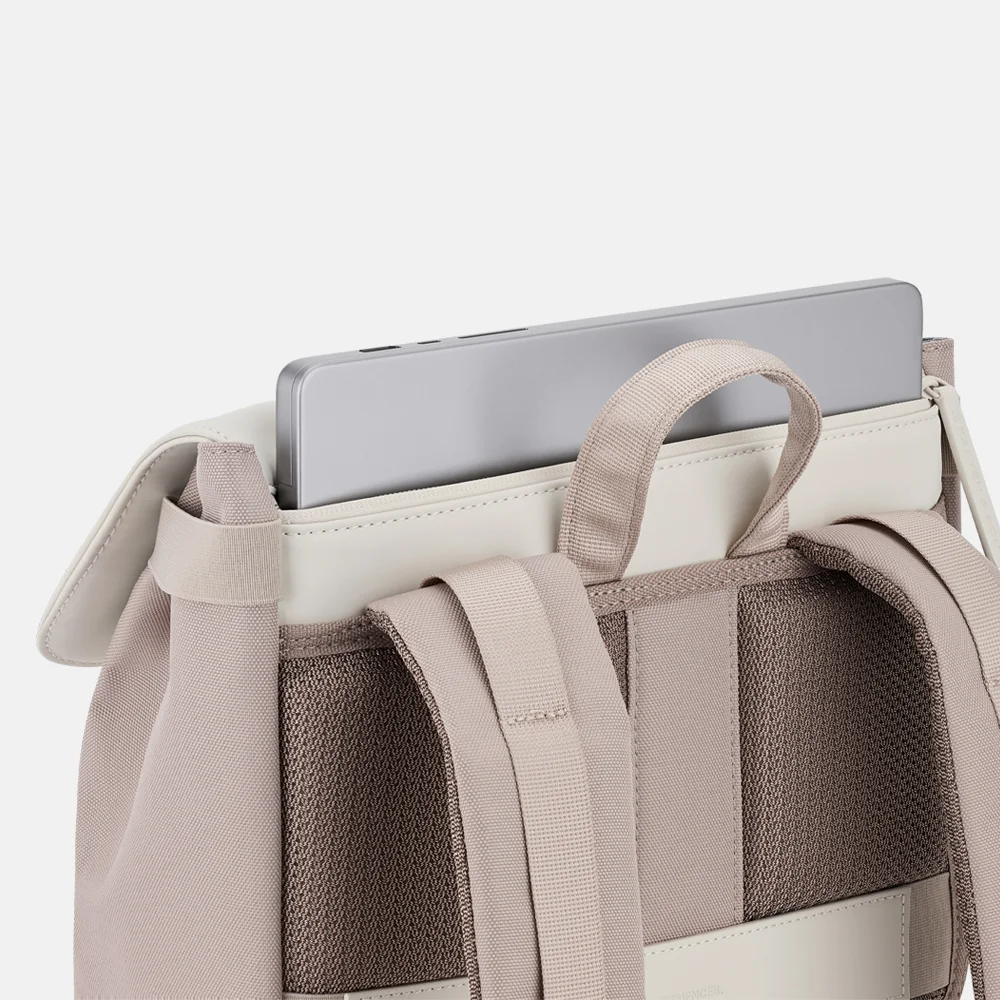 Kapten & Son Fyn Pro rugzak 15 inch muted clay bij Duifhuizen