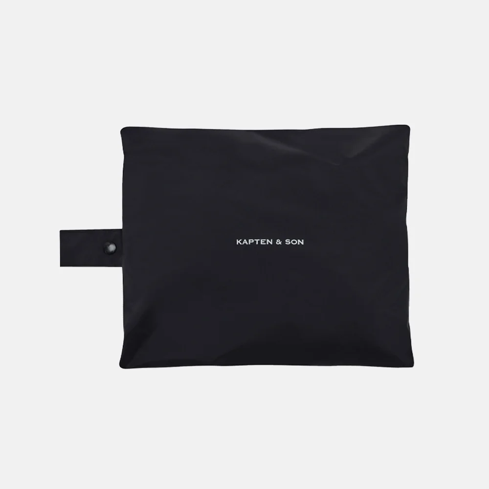 Kapten & Son regenjas/poncho all black bij Duifhuizen