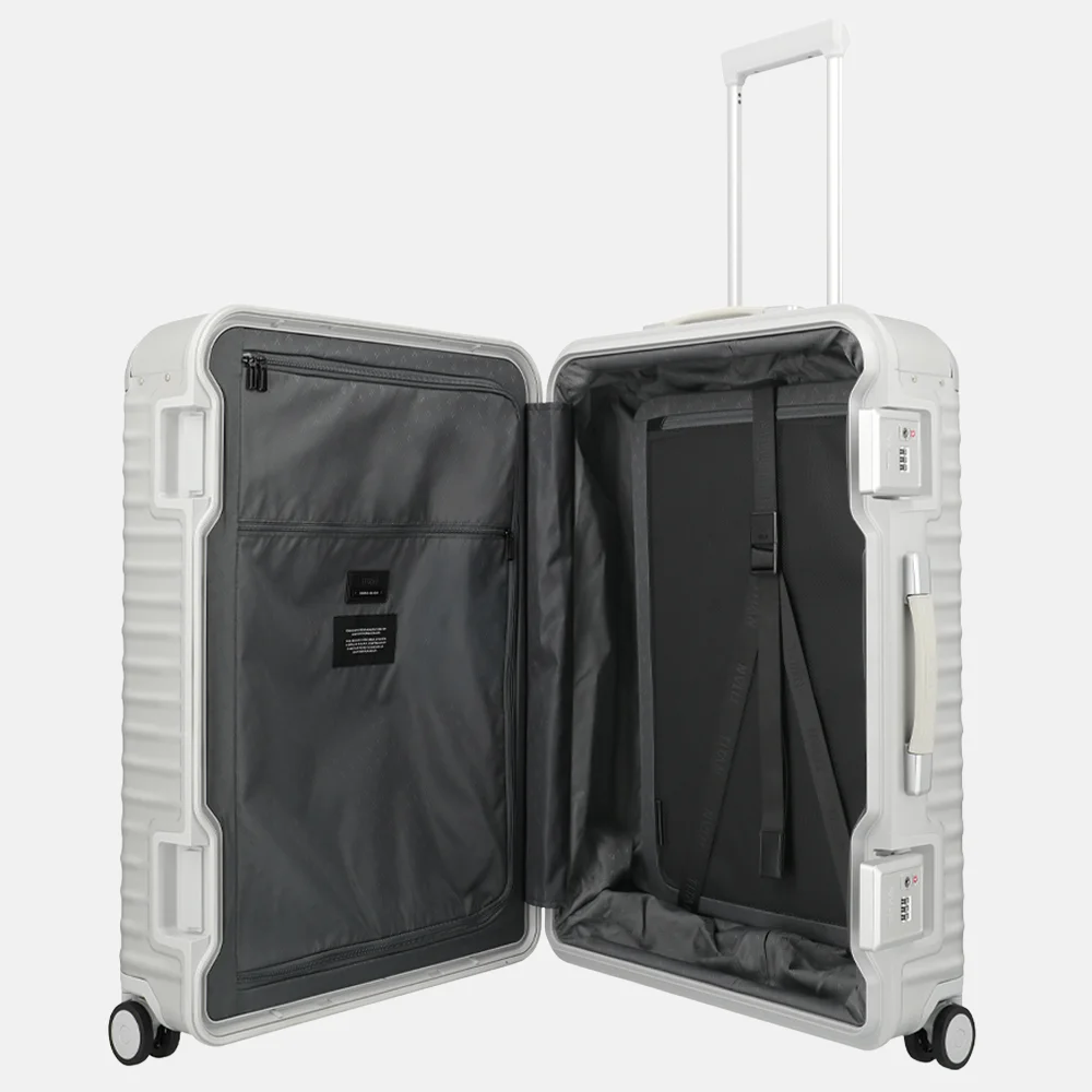 Titan Eternity reiskoffer 75 cm silver bij Duifhuizen