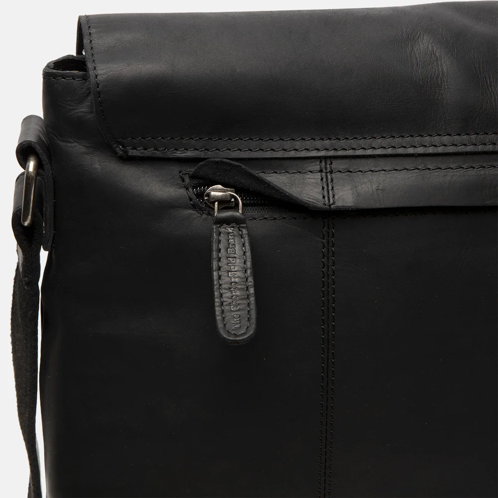 Chesterfield Toledo schoudertas A4 black bij Duifhuizen