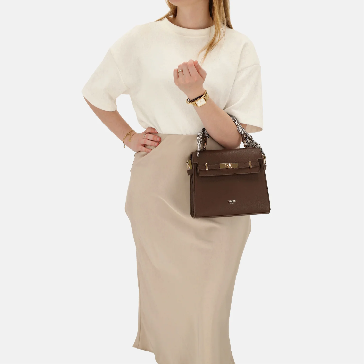 Charm London The Hamptons handtas S donkerbruin bij Duifhuizen