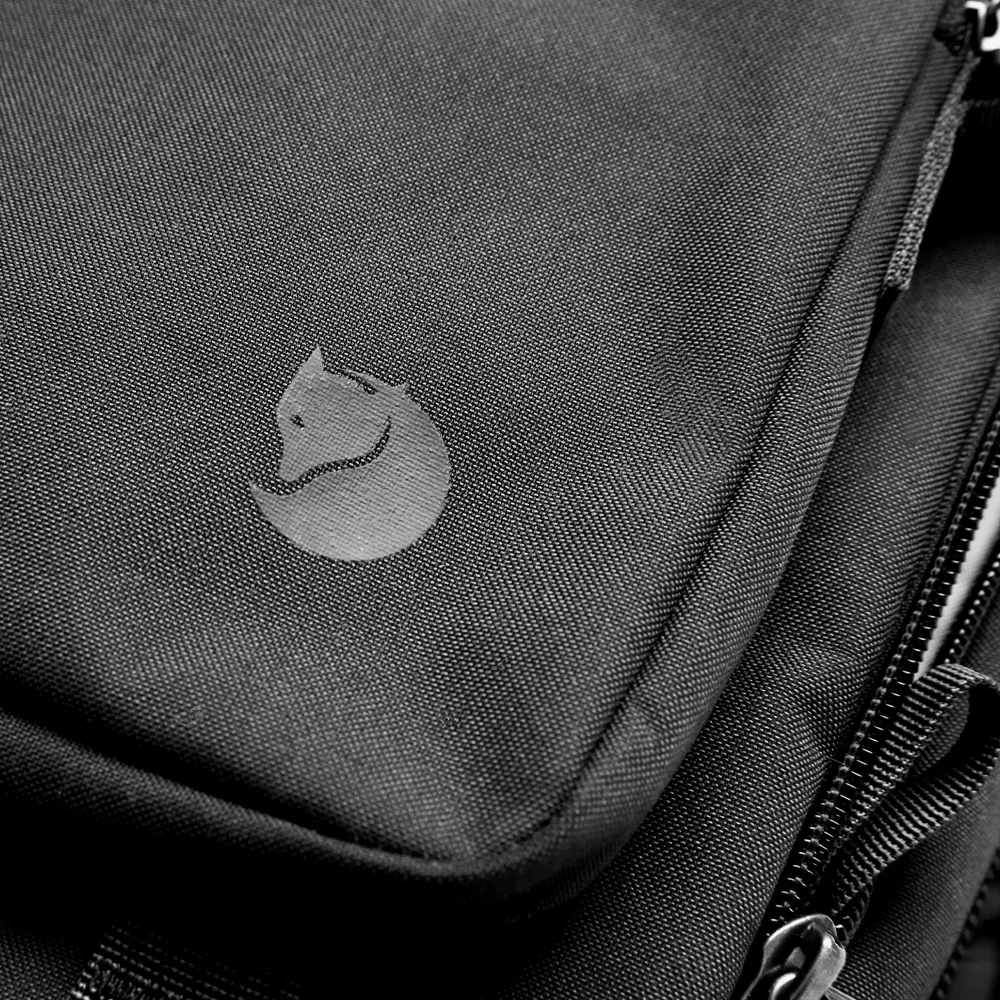 Fjallraven Farden rugzak 42 liter coal black bij Duifhuizen