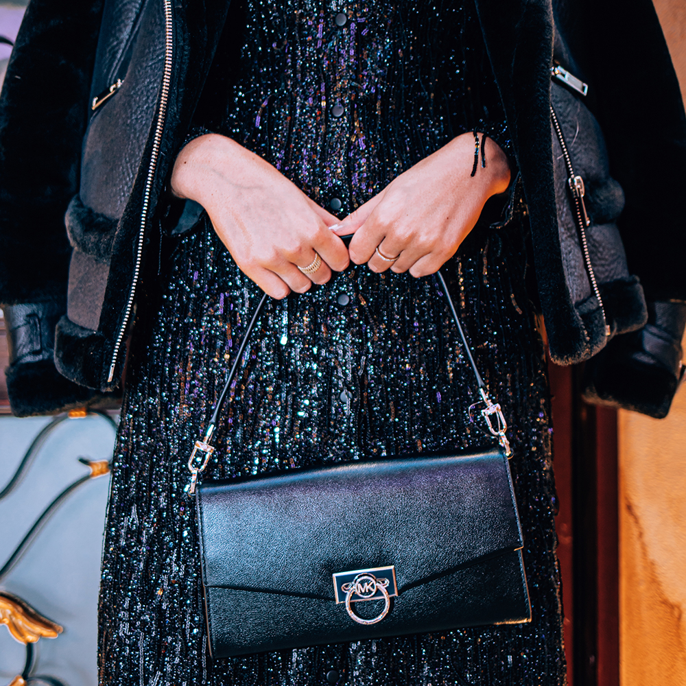 Michael Kors Hendrix schoudertas/clutch black bij Duifhuizen
