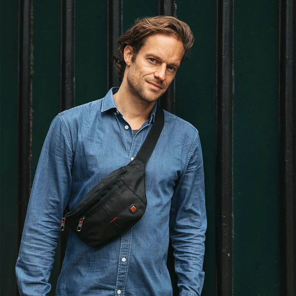 Enrico Benetti Cornell heuptas zwart bij Duifhuizen