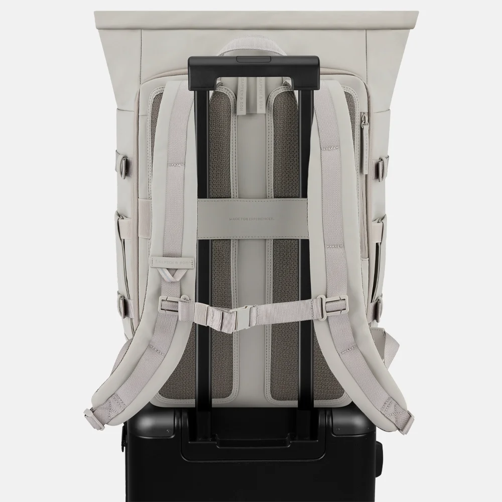 Kapten & Son Helsinki Pro rugzak 15 inch greige bij Duifhuizen