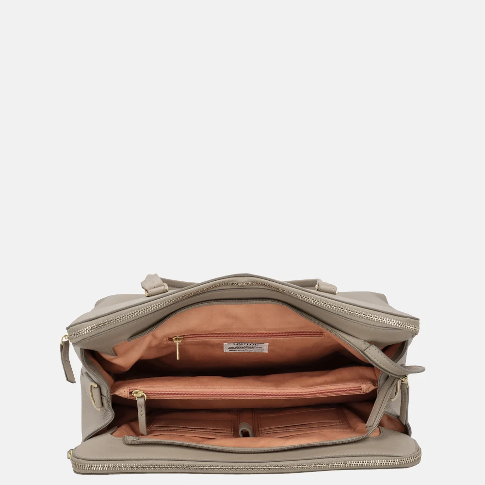 Loulou Essentiels Olivia shopper 15.5 inch soft sepia bij Duifhuizen