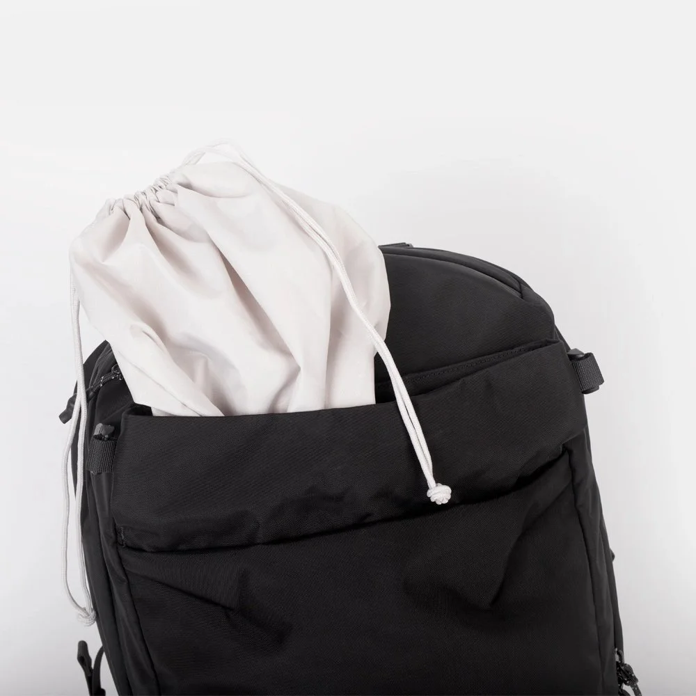 Doughnut Astir rugzak black bij Duifhuizen